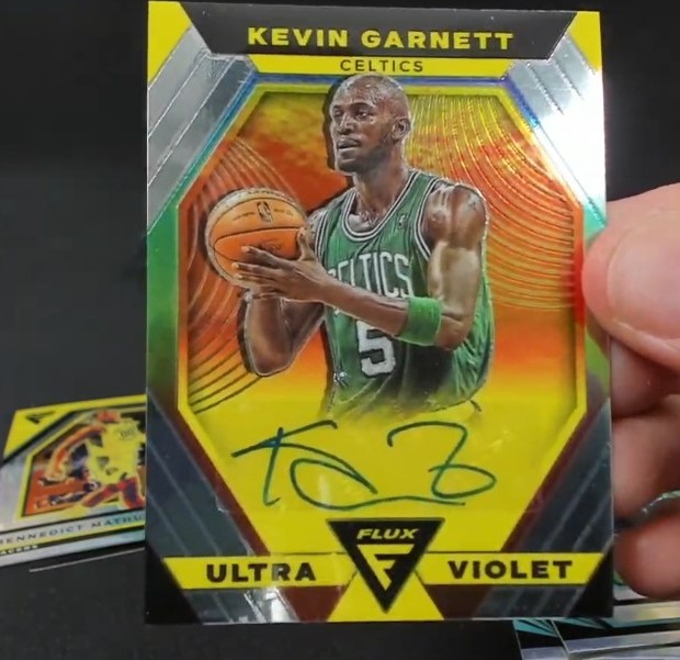 2022-23 Panini Flux Basketball 4