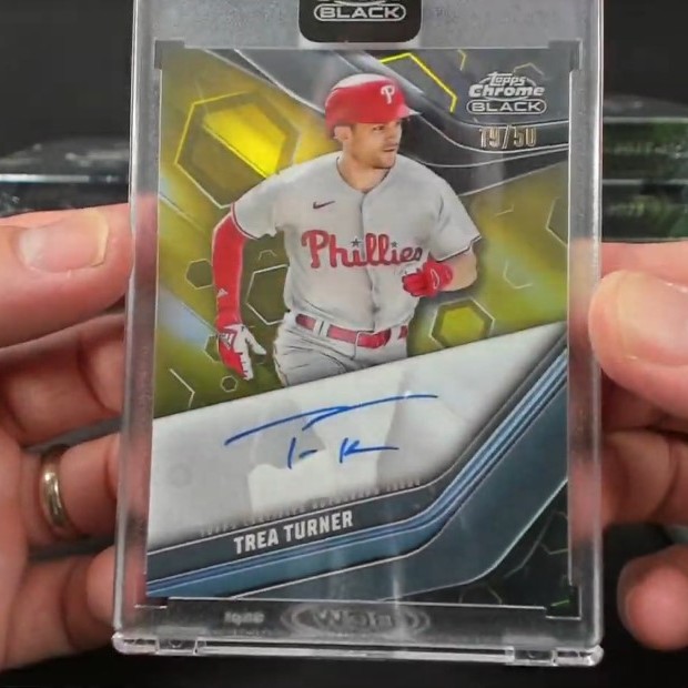 2023 Topps Chrome Black 4