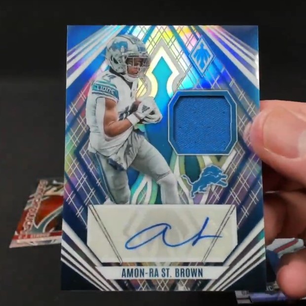 Rising Rookie Material Signature